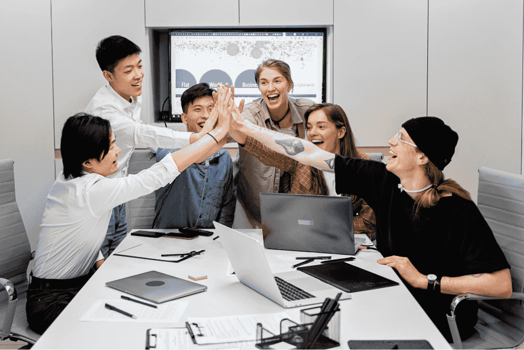 The Ultimate Guide to AI-Powered Customer Success Tools: Fueling Growth &#038; Retention